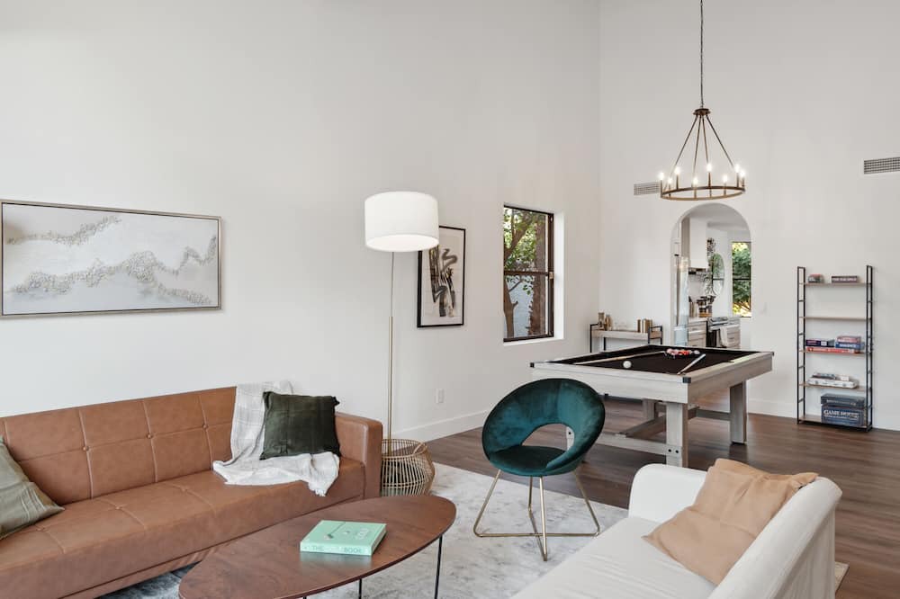 Photo of Livingroom in Casa Rica North
