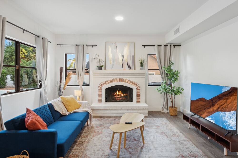 Photo of Livingroom in Casa Rica North