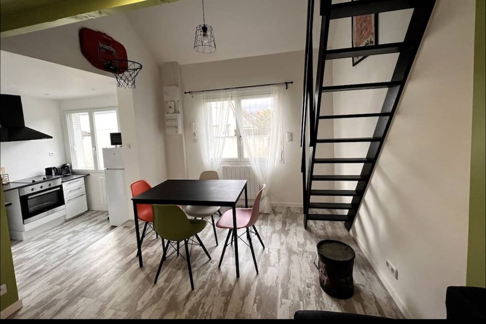 Photo of Livingroom in Chaumontel