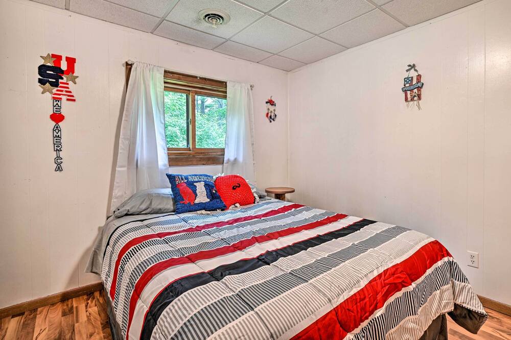 Photo of Bedroom in Arkdale