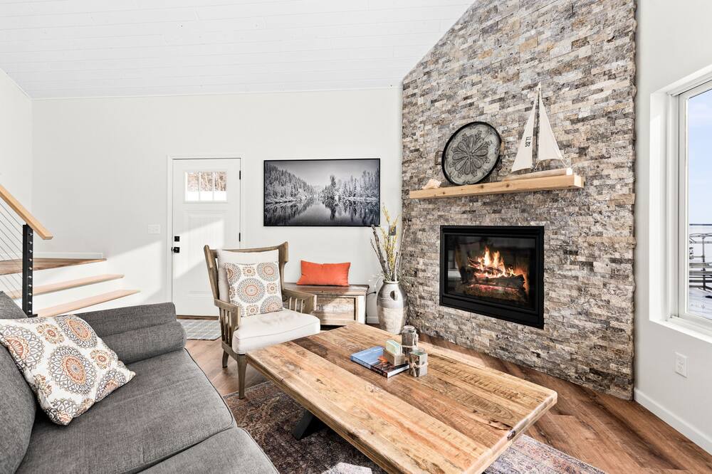 Photo of Livingroom in Aitkin