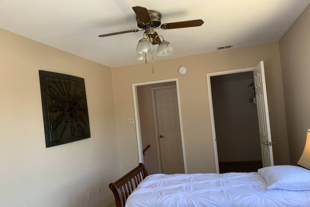Photo of Bedroom in Old Town Camarillo