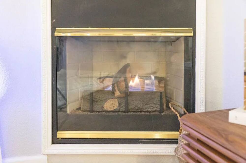 Photo of Livingroom in Bixby North