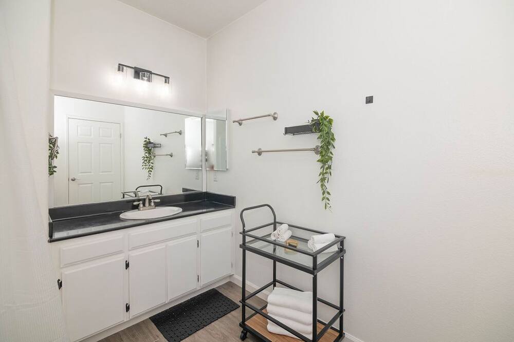 Photo of Bathroom in Bixby North