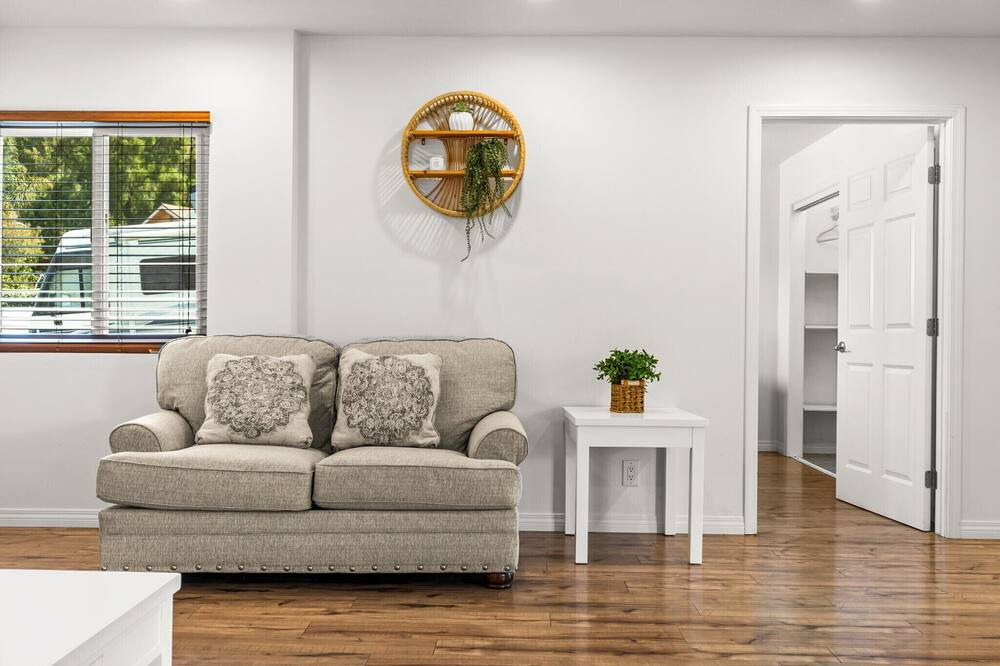 Photo of Livingroom in Ventura