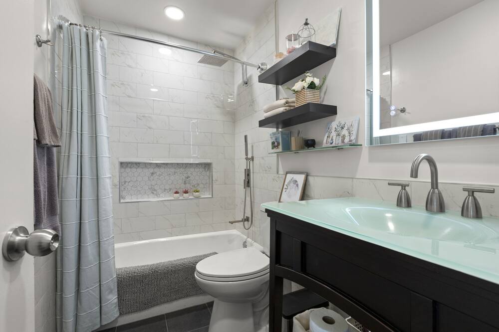 Photo of Bathroom in Hawthorne