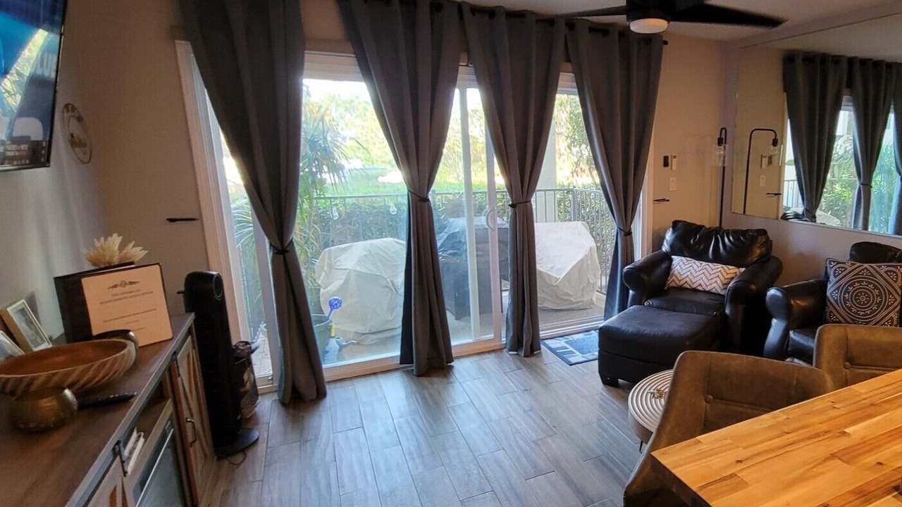 Photo of Livingroom in Santa Ana Heights