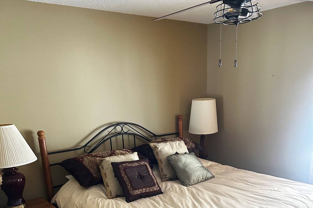 Photo of Bedroom in Deerwood