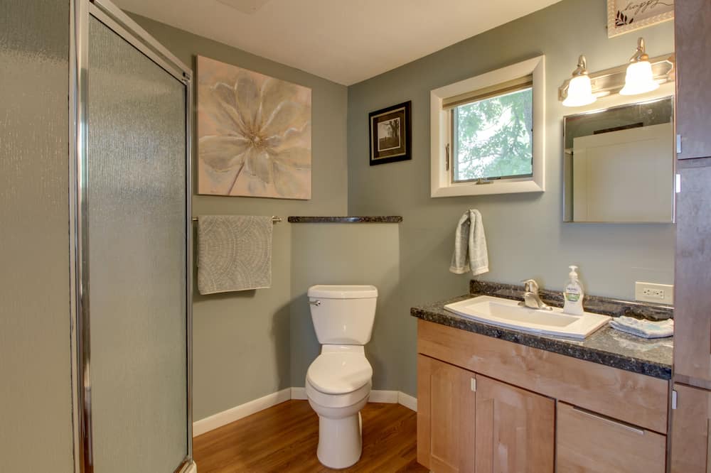 Photo of Bathroom in Watab