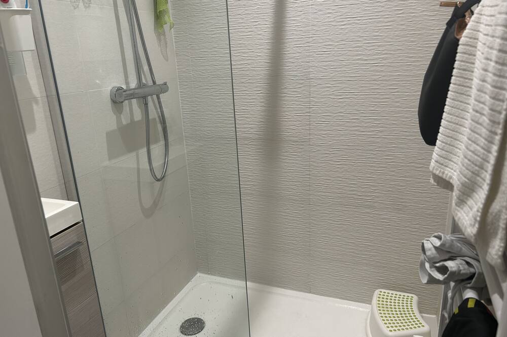 Photo of Bathroom in Clagny Glatigny