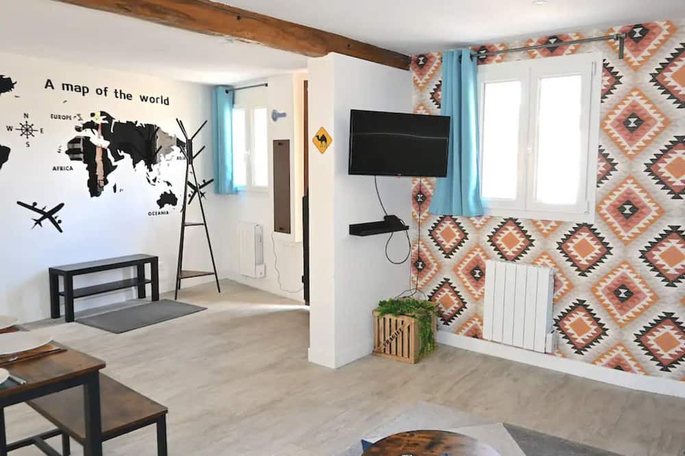 Photo of Livingroom in Villeneuve-sous-Dammartin