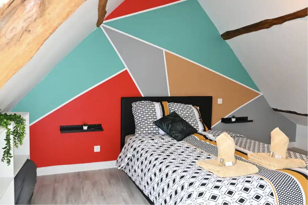 Photo of Bedroom in Villeneuve-sous-Dammartin