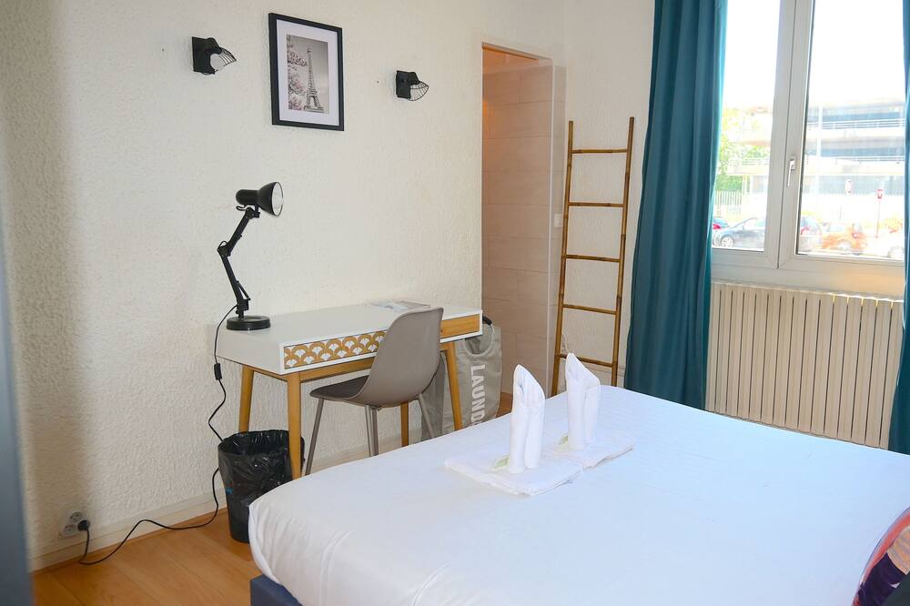Photo of Bedroom in Le Blanc-Mesnil