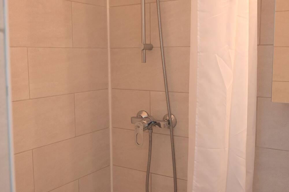 Photo of Bathroom in Le Blanc-Mesnil