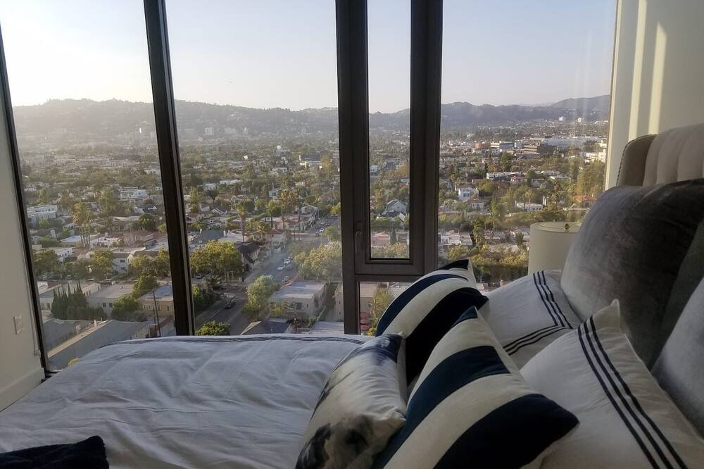 Photo of Bedroom in Carthay Circle