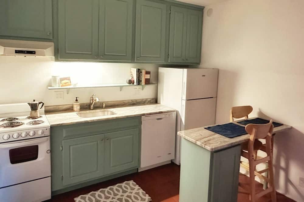 Photo of Kitchen in College Hill