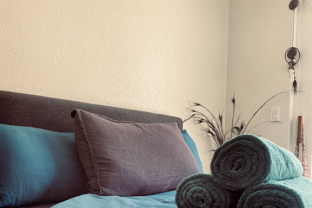 Photo of Bedroom in Simi Valley