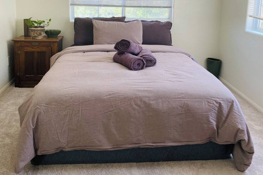 Photo of Bedroom in Simi Valley