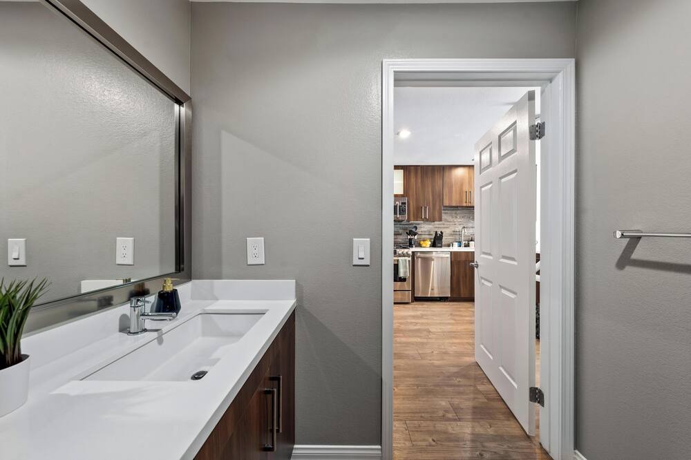 Photo of Bathroom in Ocean Park