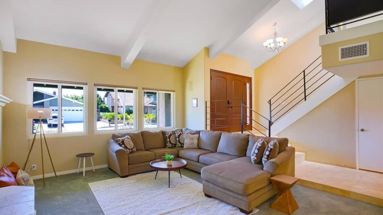 Photo of Livingroom in Ventura