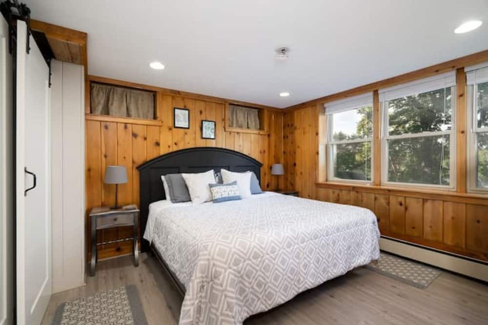 Photo of Bedroom in Anoka