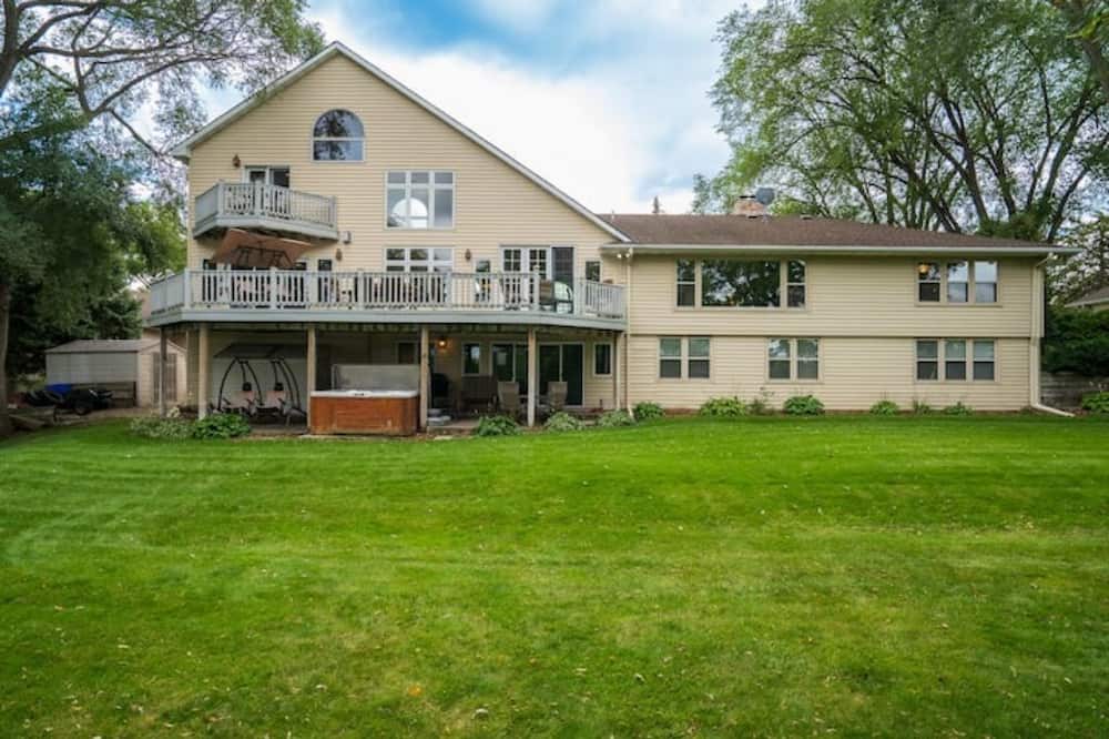 Photo of Outdoor in Anoka