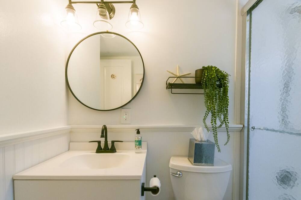 Photo of Bathroom in Sandwich