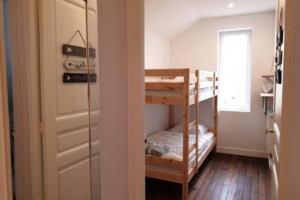 Photo of Bedroom in Avilly-Saint-Leonard