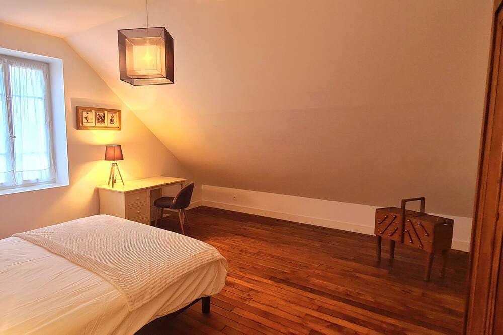 Photo of Bedroom in Avilly-Saint-Leonard