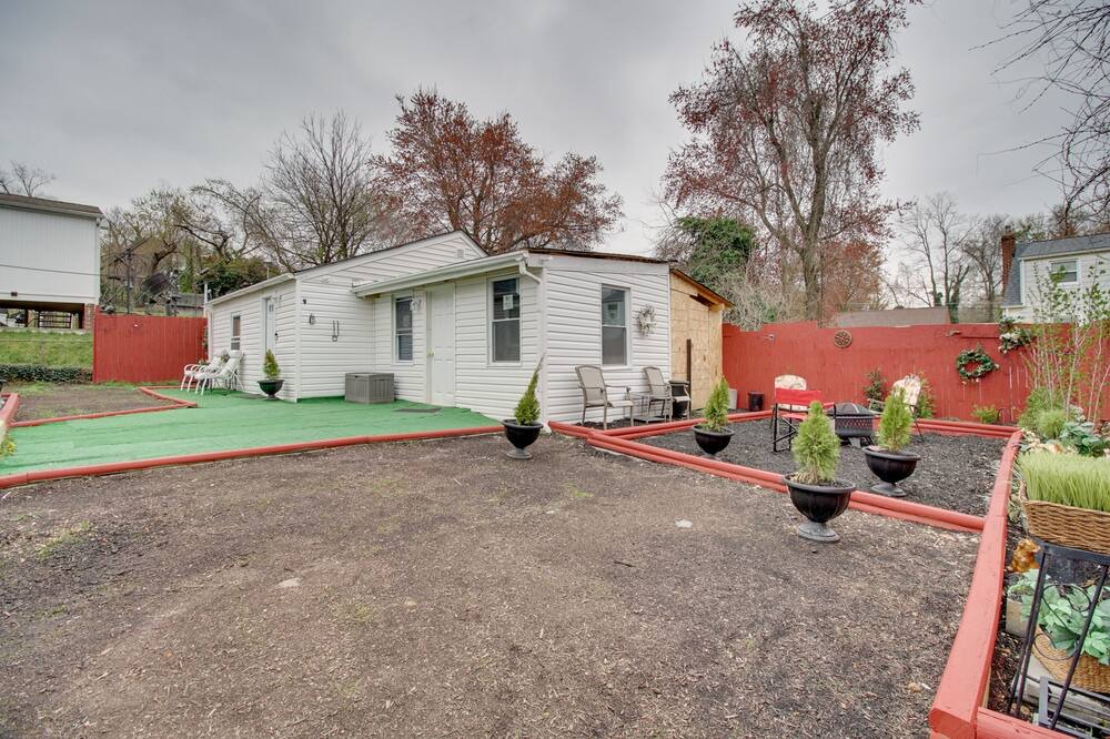 Photo of Outdoor in Forest Heights