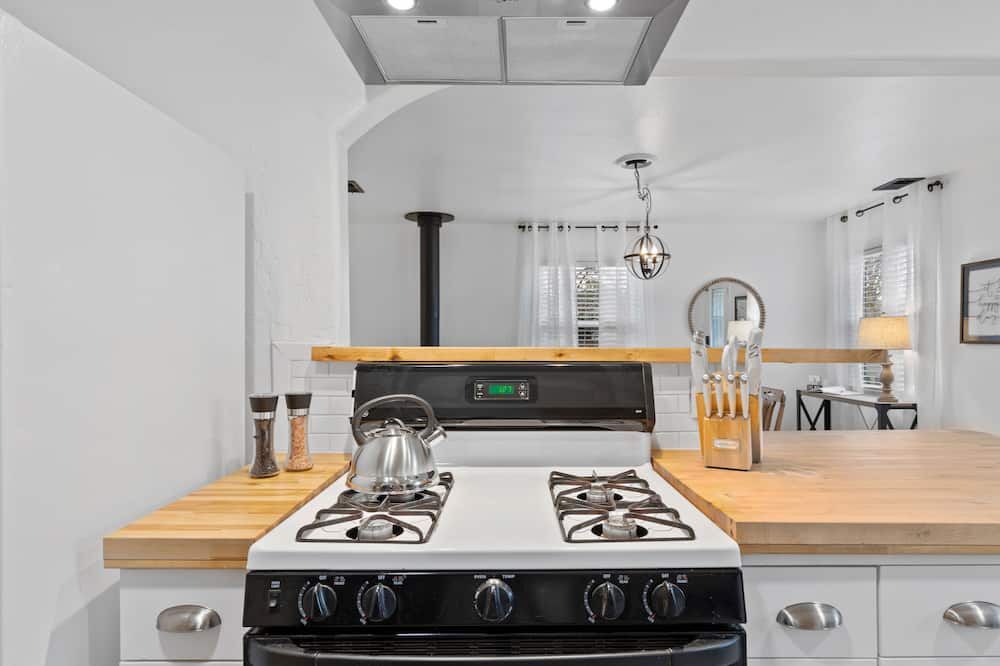 Photo of Kitchen in Tehachapi