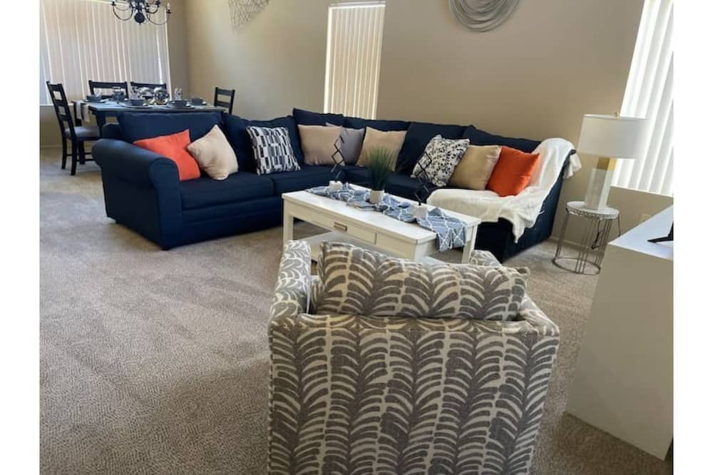 Photo of Livingroom in Moreno Valley