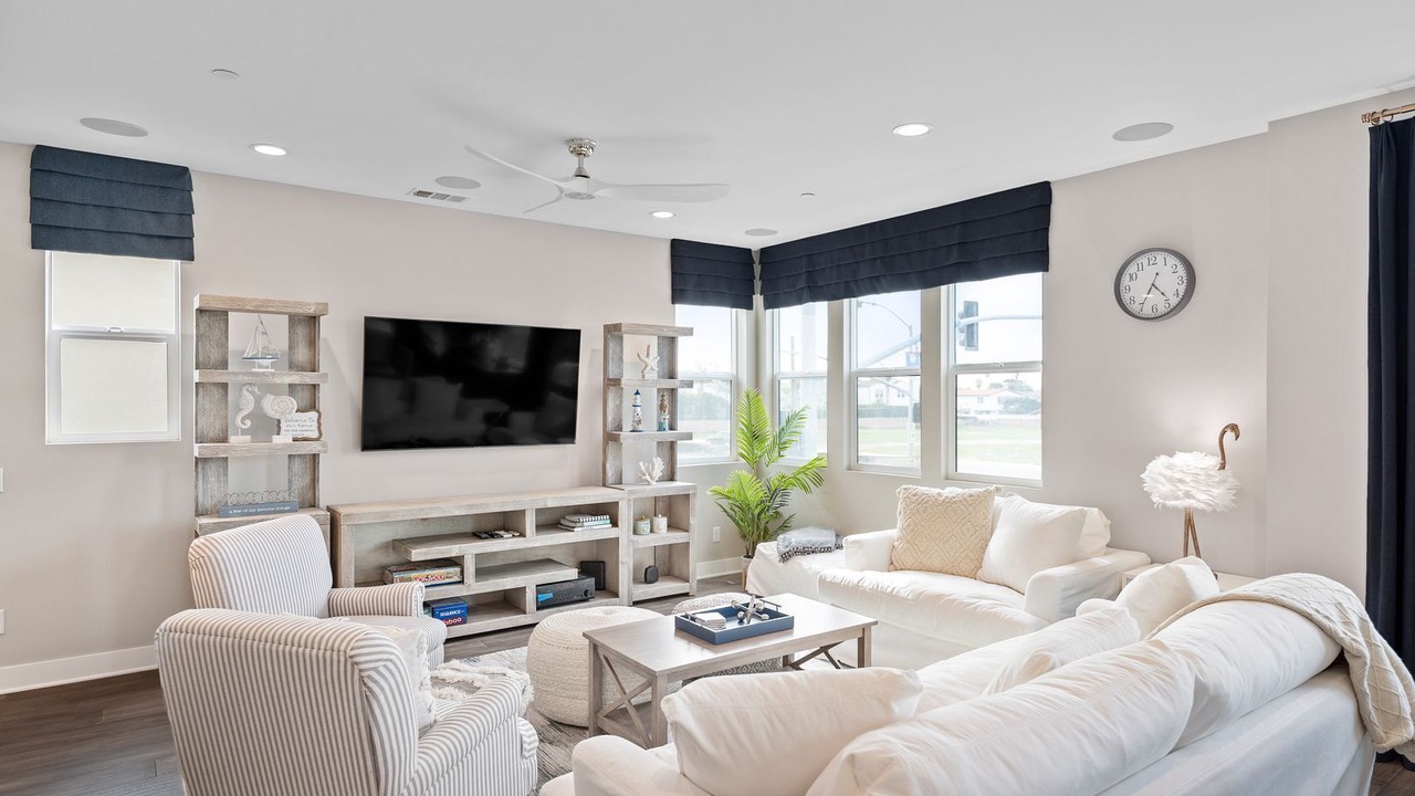 Photo of Livingroom in Oxnard Shores
