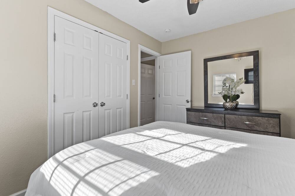 Photo of Bedroom in Gulfport