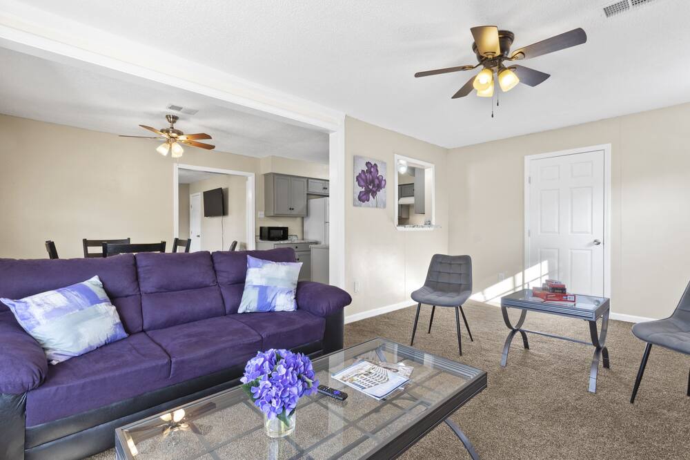 Photo of Livingroom in Gulfport