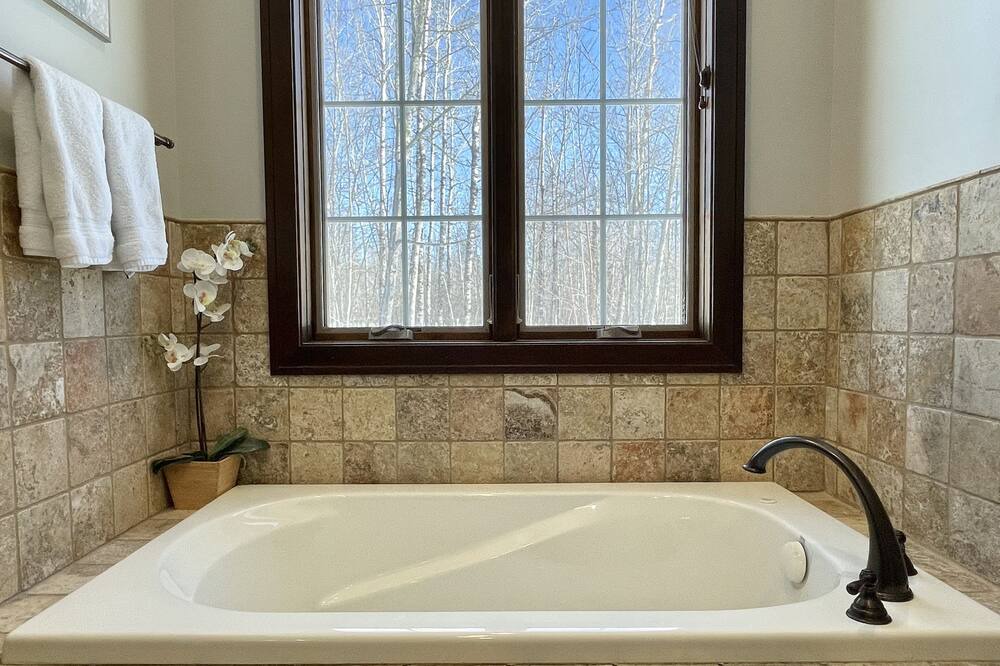 Photo of Bathroom in Biwabik