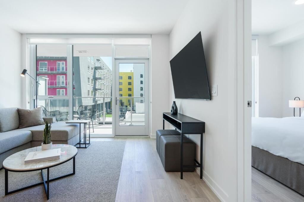 Photo of Livingroom in Downtown Long Beach
