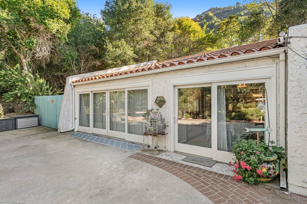 Photo of Others in Calabasas