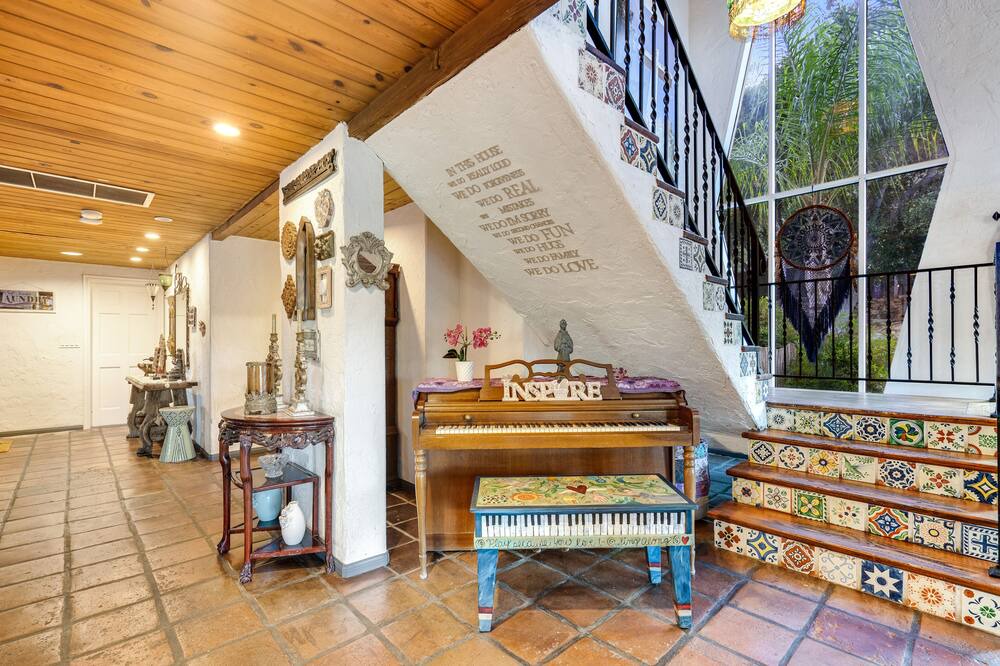 Photo of Others in Calabasas