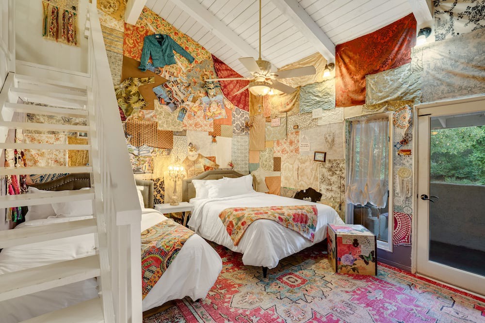 Photo of Bedroom in Calabasas
