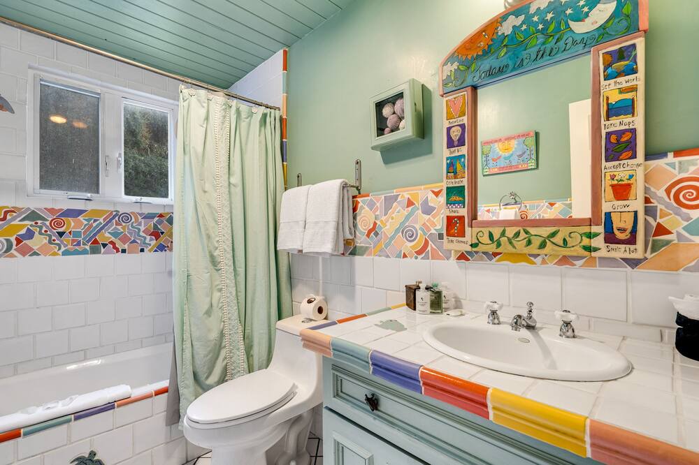 Photo of Bathroom in Calabasas