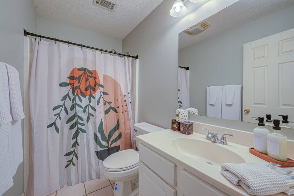 Photo of Bathroom in Touro
