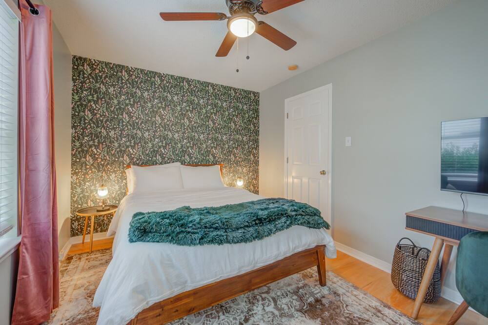 Photo of Bedroom in Touro