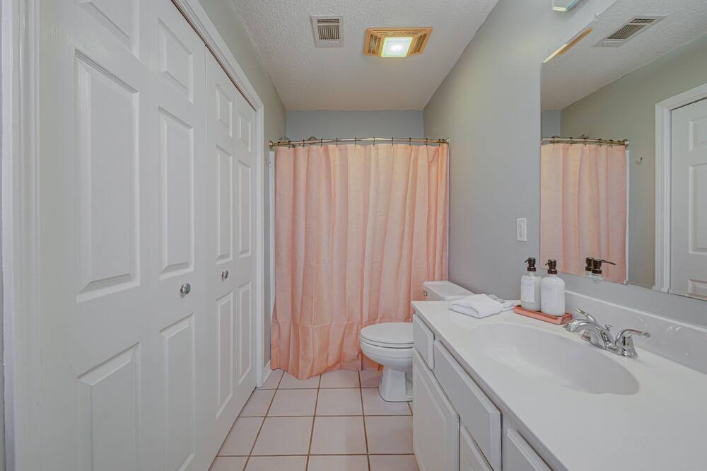 Photo of Bathroom in Touro
