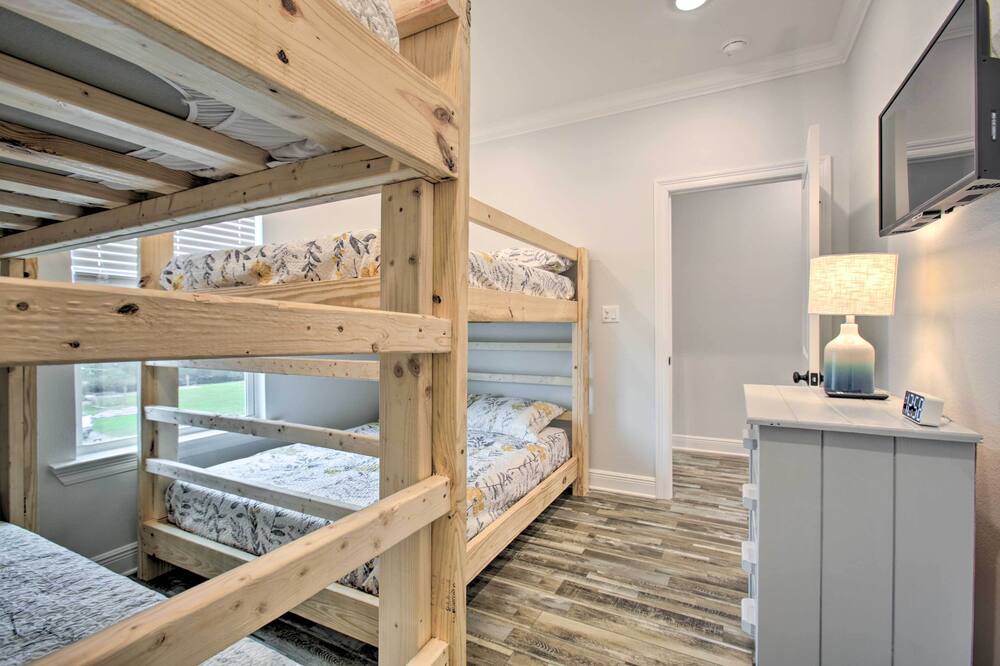 Photo of Bedroom in Shoreline Park