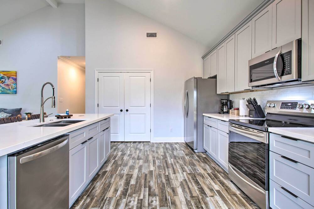 Photo of Kitchen in Shoreline Park