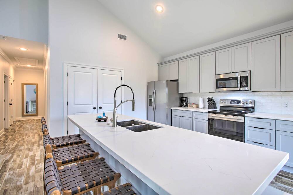 Photo of Kitchen in Shoreline Park