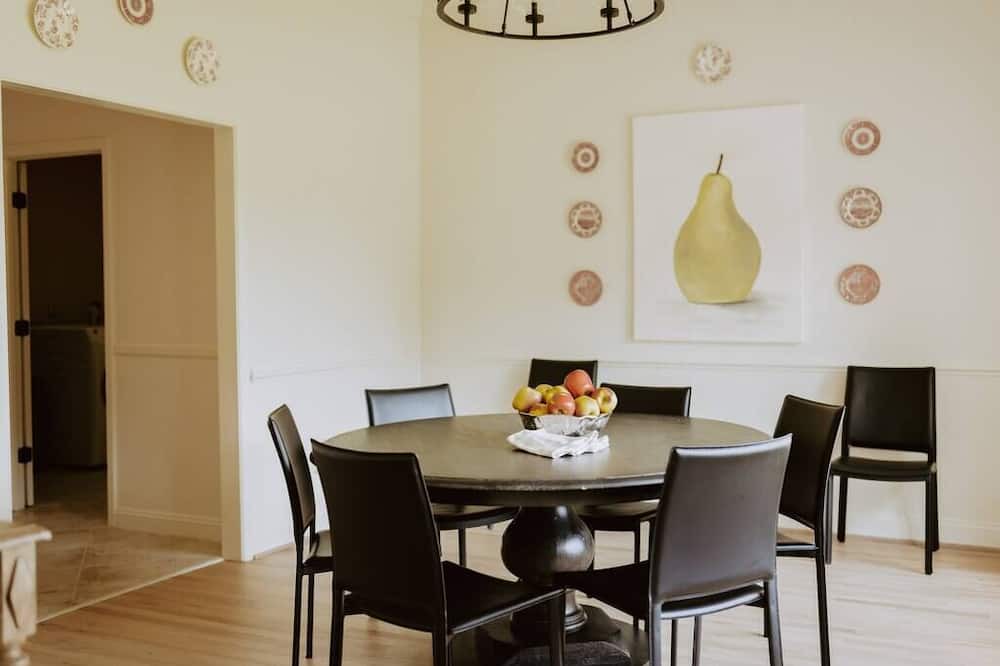 Photo of Bedroom in Purcellville