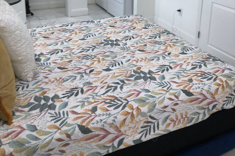 Photo of Bedroom in Parkville