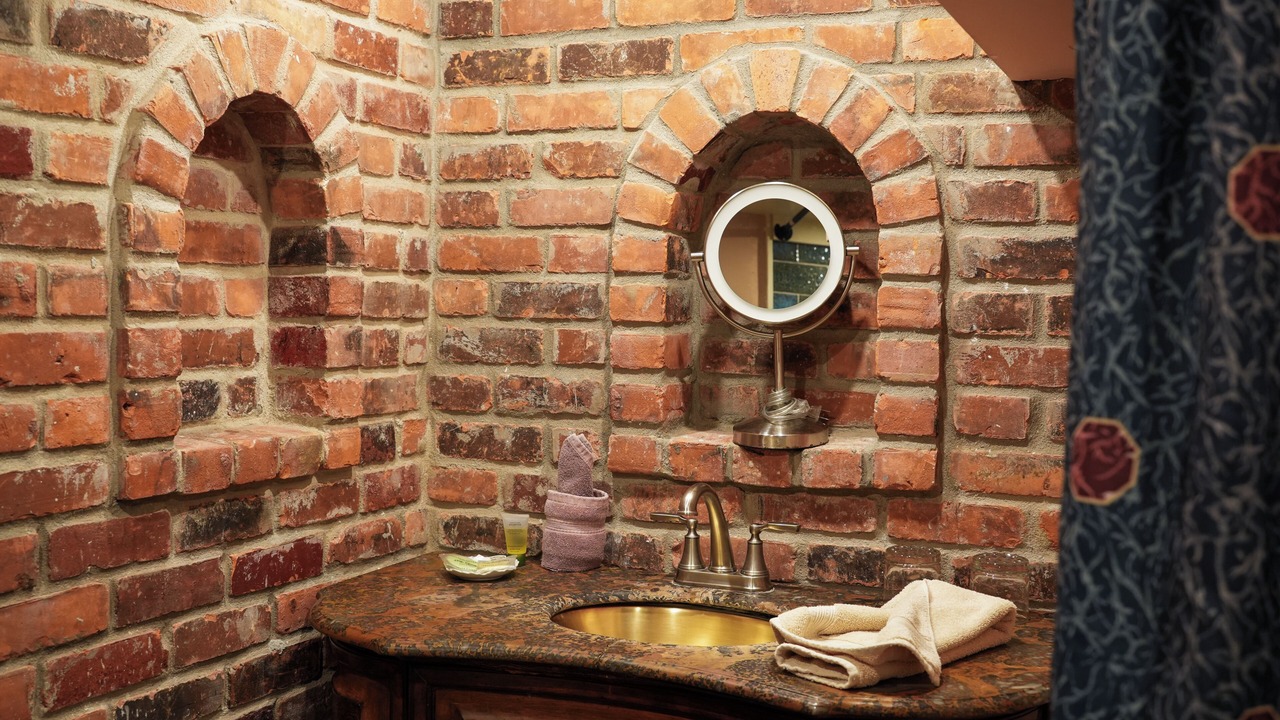 Photo of Bathroom in French Quarter
